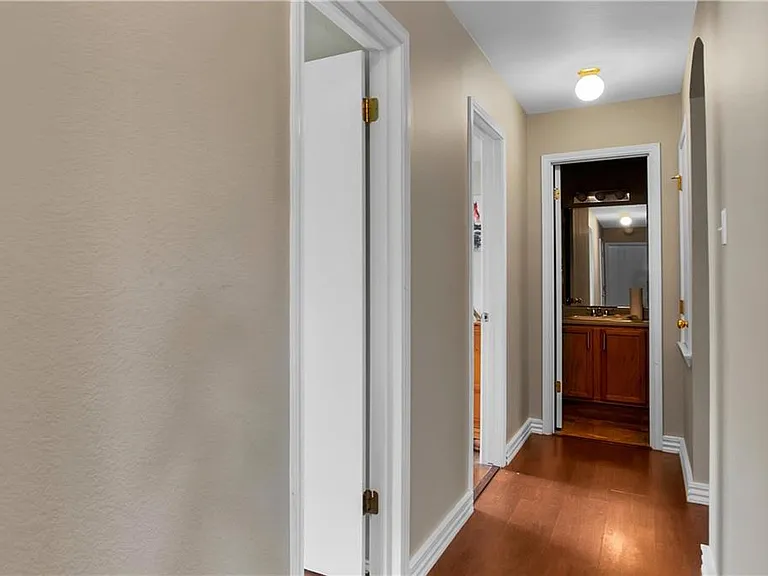 109 Brooke St — Photo 2