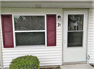 247 W Hall St #1, Leland, IL 60531