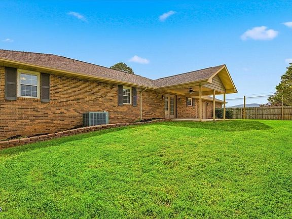4th image of 209 Lavista Dr