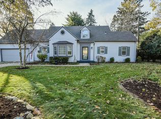 115 S Evanslawn Ave, Aurora, IL 60506