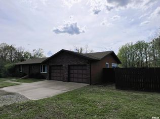 21 Cedar Crest Ln, Makanda, IL 62958