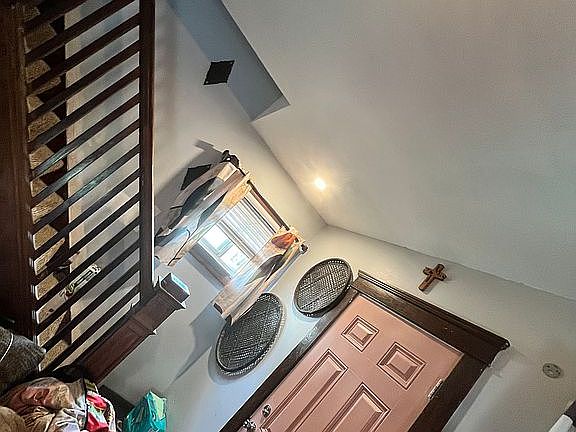 3rd image of 581 Sherman Ave