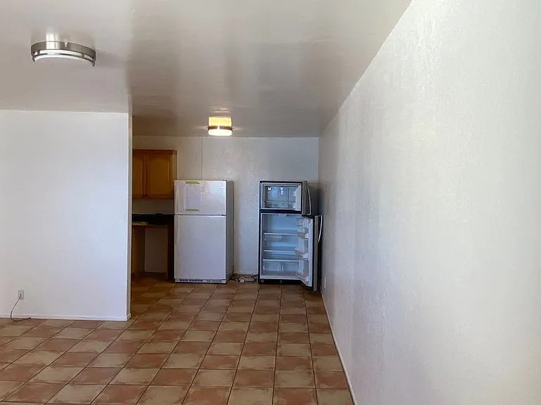 6653 Del Playa Dr — Photo 32