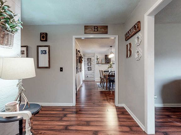 5th image of 109 Tarrytown Dr