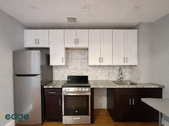 4th image of 881 Albany Ave #4