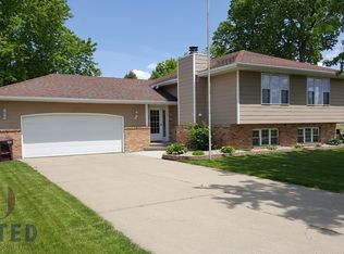 917 E 29th St, South Sioux City, NE 68776