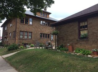 726 N 49th St APT 3, Milwaukee, WI 53208