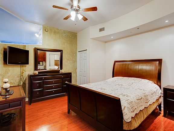 5th image of 777 N Ashley Dr Unit 809
