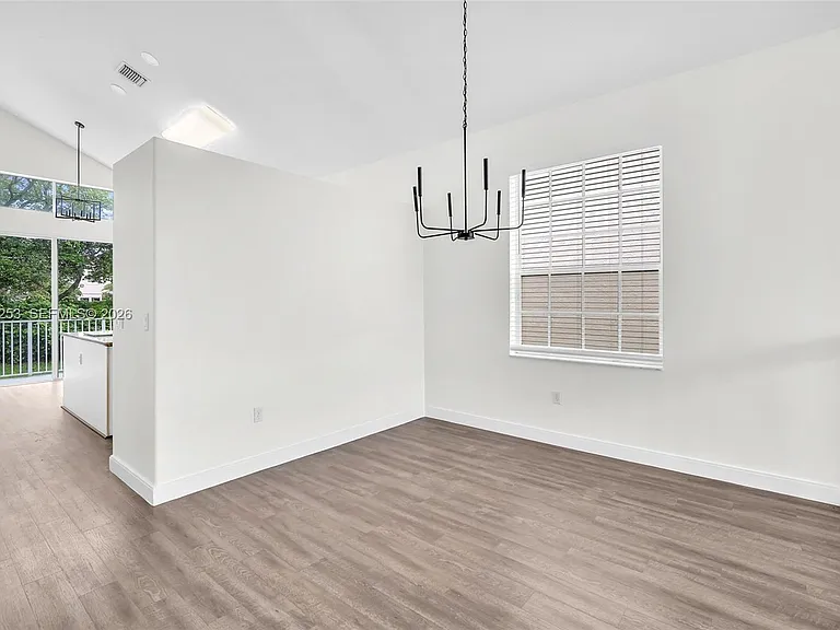 15961 NW 14th Rd — Photo 6