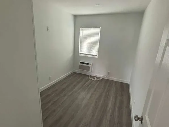 906 N Riverside Dr #1, Pompano Beach, FL 33062