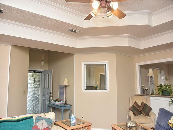 5th image of 7400 Dana Ln