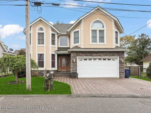 646 Compass Avenue, Beachwood, NJ 08722