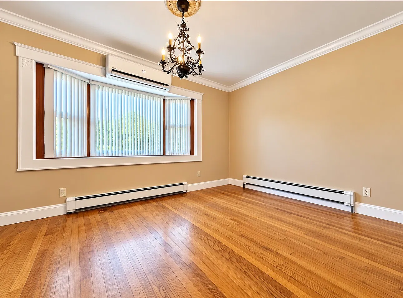 133-11 Sitka Street — Photo 1