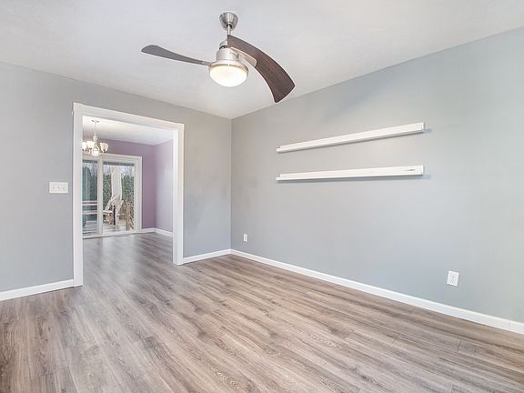 5th image of 26842 McArthur Ct