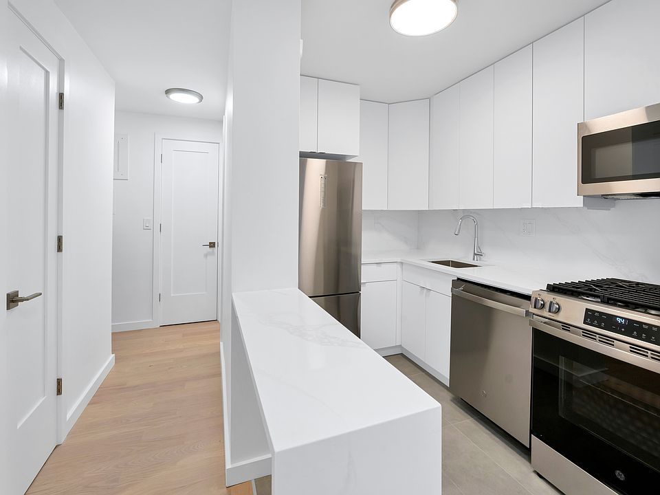 1st image of 333 E 45th St APT 5E