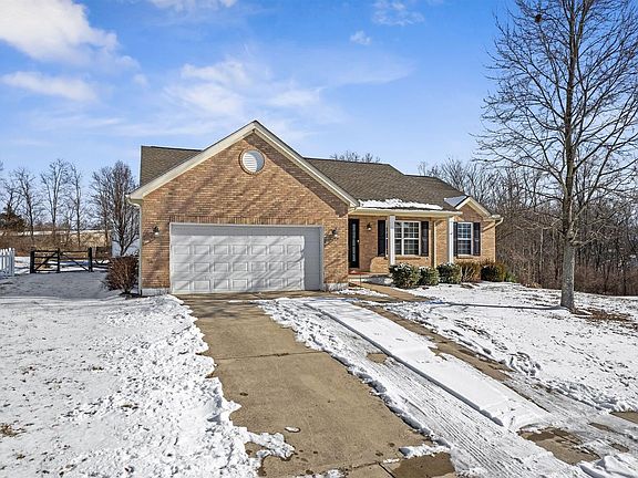 4th image of 638 Ellen Dr