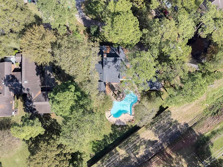 902 Golden Bear Ln — Photo 24