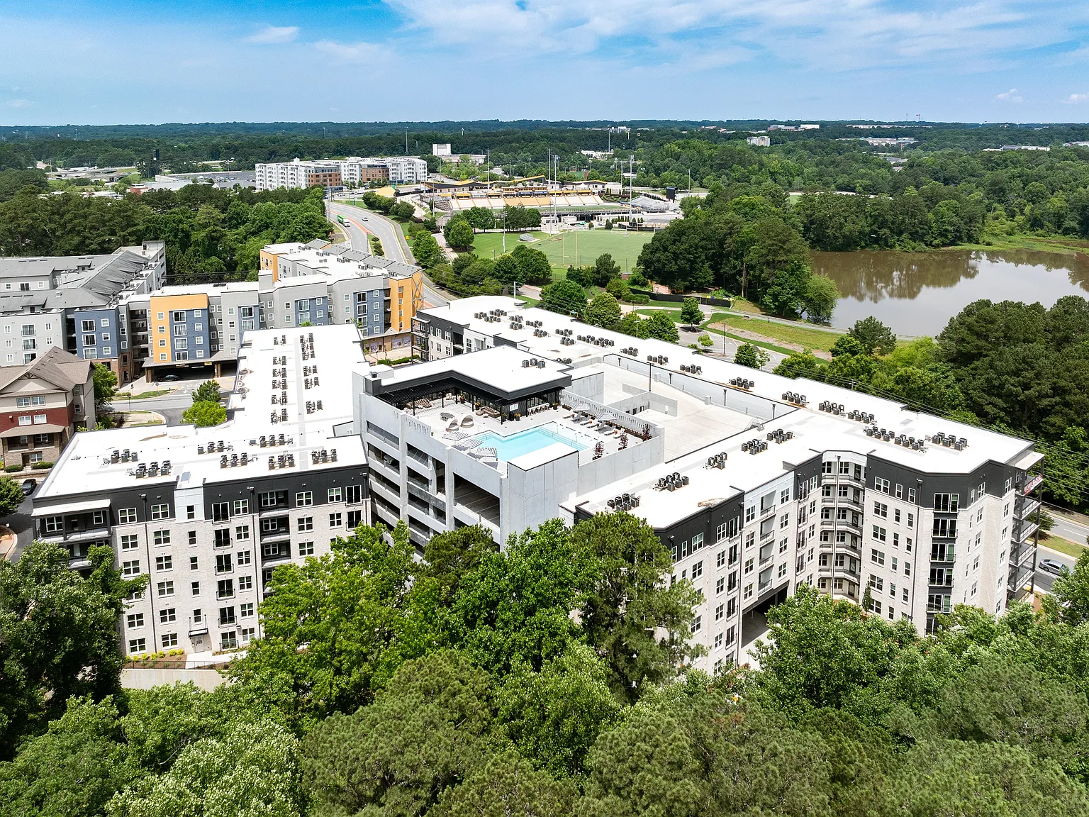 Solis Kennesaw — Photo 1
