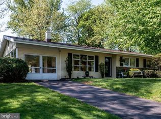 950 Cardinal Rd, Lancaster, PA 17601