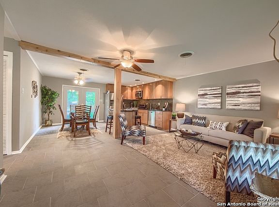 3rd image of 406 Senova Dr