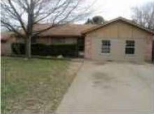 1305 Burmeister Rd, Fort Worth, TX 76134