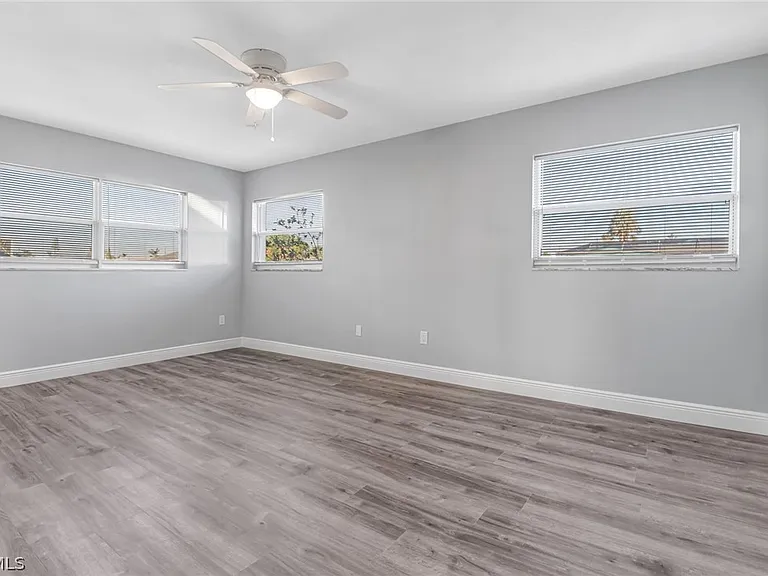 4312 S Bay Cir — Photo 10