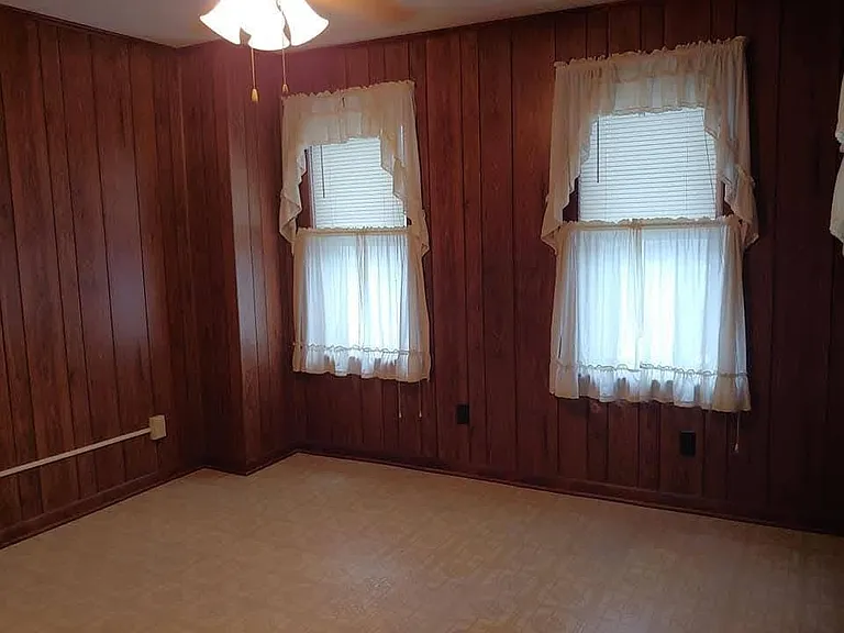 541 Baer Ave — Photo 7