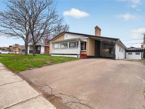 197 Ayer Ave, Moncton, NB E1C 8H1