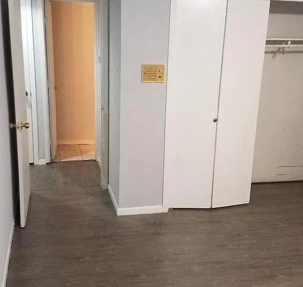 2020 Court Pl — Photo 9