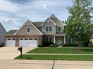 1108 White Oak Rd, Mahomet, IL 61853
