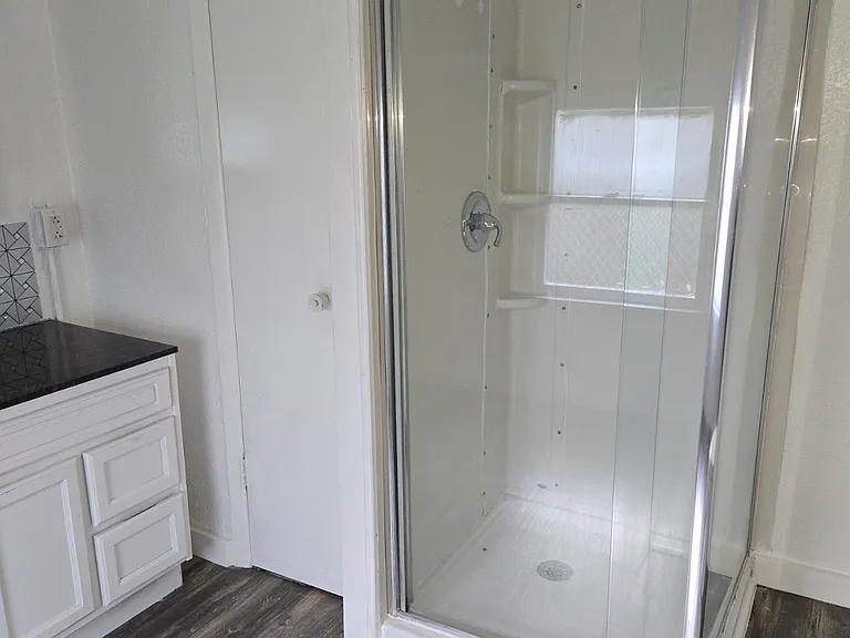 330 W Coler St #A — Photo 12