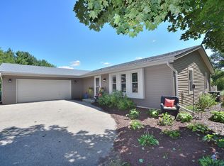 W218N14304 Hilltop Ct, Richfield, WI 53076