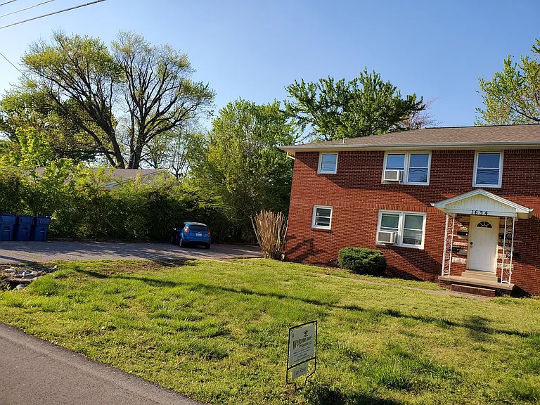 1654 Calloway Ave #3 — Photo 2