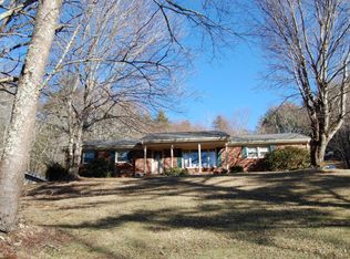 261 Mack Hampton Rd, Blowing Rock, NC 28605