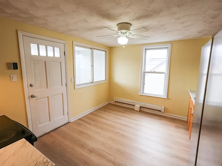 60 Essex St #2 — Photo 11