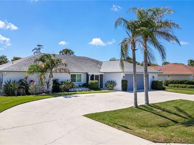2360 Outrigger LN, Naples, FL, 34104