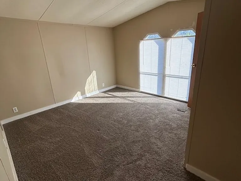 31 Kesler Dr — Photo 10