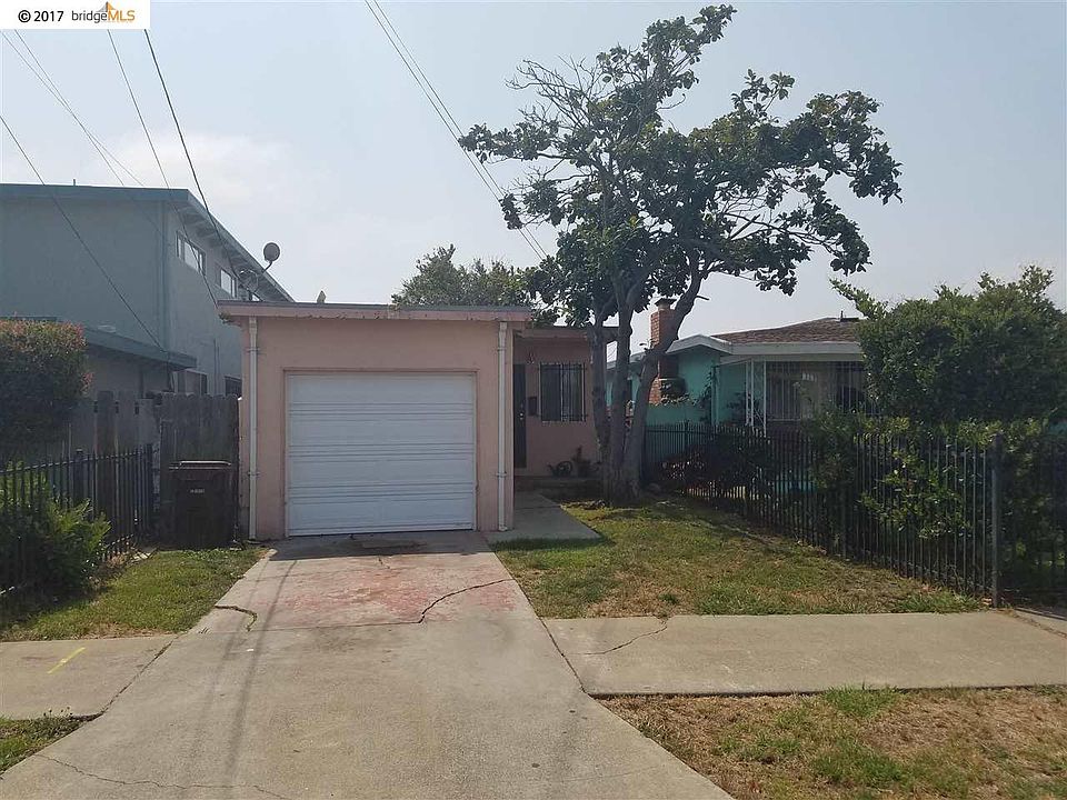 1st image of 2424 Virginia Ave