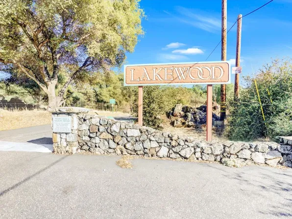 12920 Woodlake Rd, Grass Valley, CA 95949