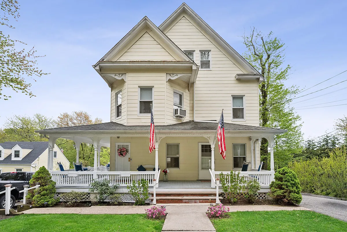 Building Photo - 196 Mount Kemble Ave #A