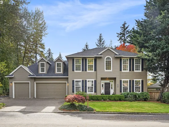 4904 Parkhill St, Lake Oswego, OR 97035