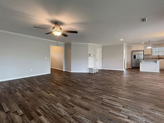 4th image of 523 Ridgeland Rd