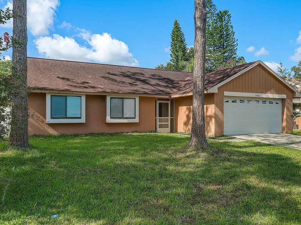 15846 Country Lake Dr