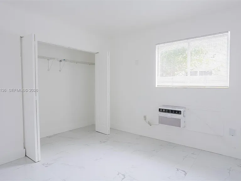 979 SW 10th St #2 — Photo 9