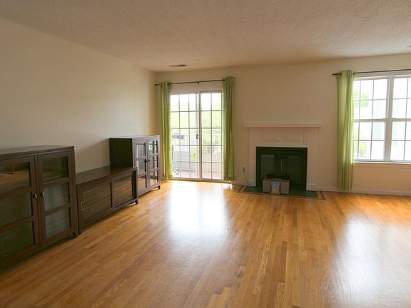 livingroom b