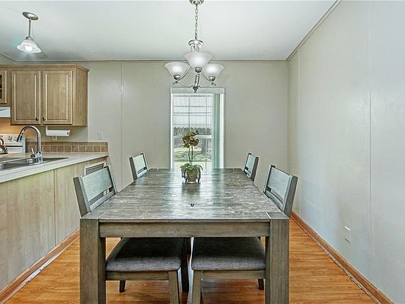 5th image of 6123 Mabrey Ave