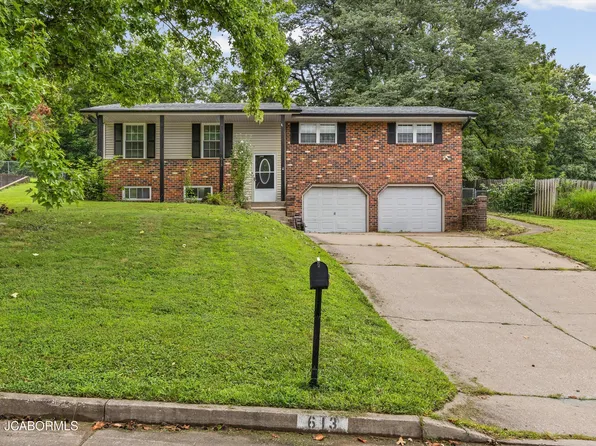 613 Shawn Dr, Jefferson City, MO 65109