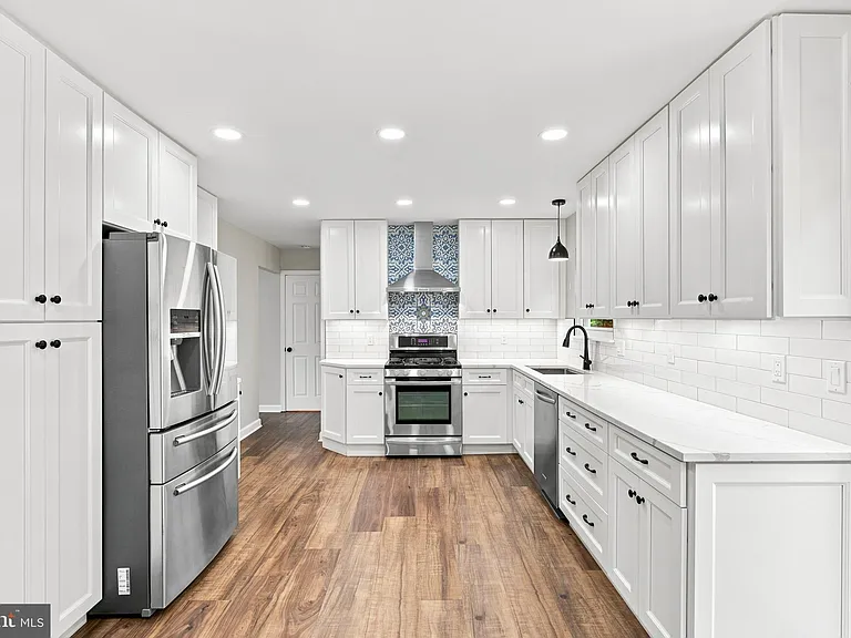 11414 Bronzedale Dr — Photo 11