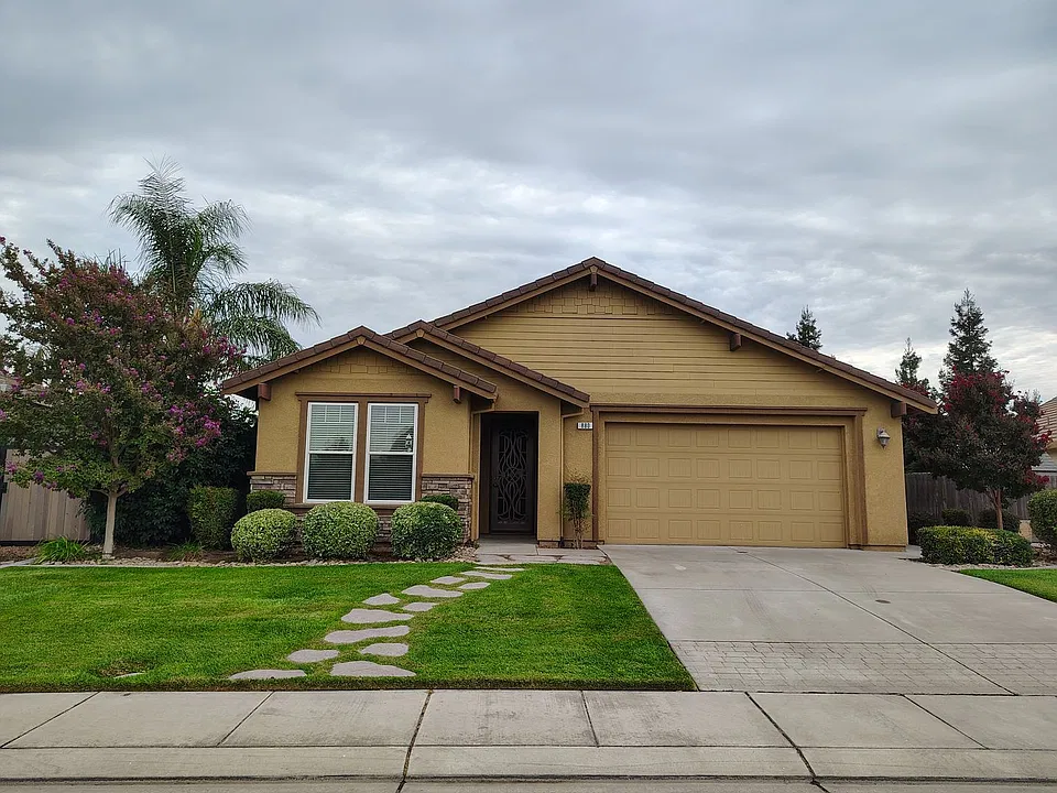 880 Raccoon Valley Dr