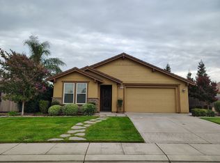 880 Raccoon Valley Dr, Manteca, CA 95336